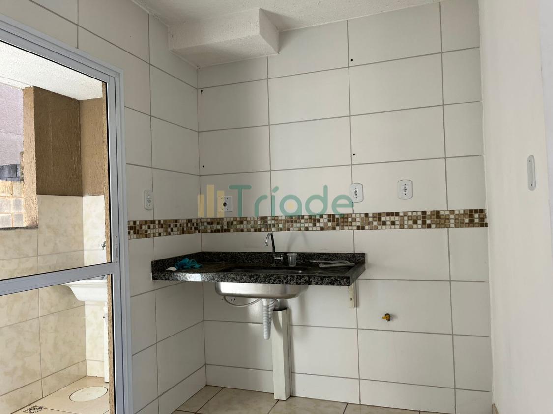 Apartamento para alugar com 2 quartos, 48m² - Foto 4
