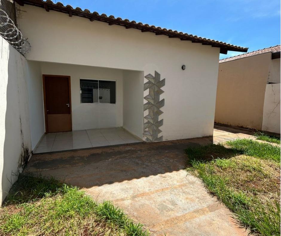 Casa à venda com 3 quartos, 85m² - Foto 1