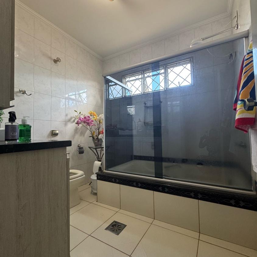Chácara à venda com 4 quartos, 1600m² - Foto 13