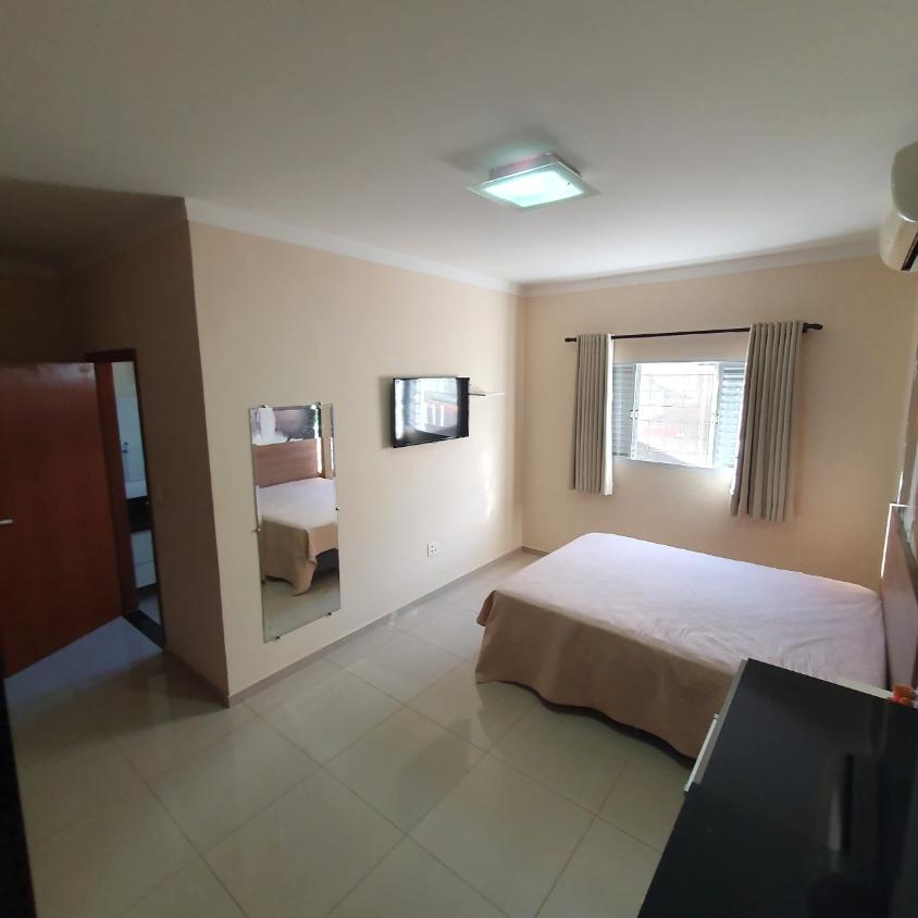 Casa, 3 quartos, 240 m² - Foto 8