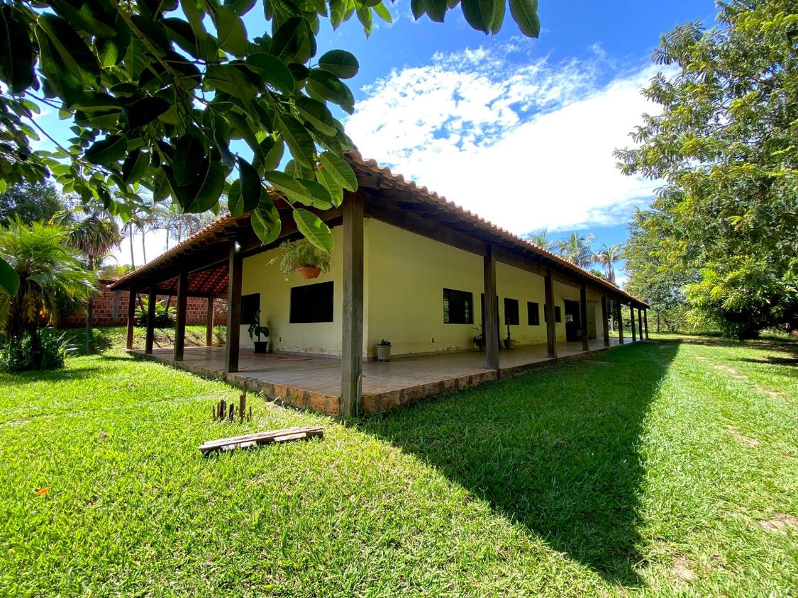 Chácara, 3 quartos, 5783 m² - Foto 1