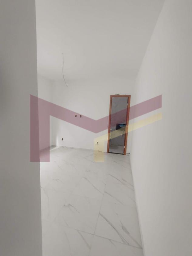 Casa à venda com 2 quartos, 78m² - Foto 2