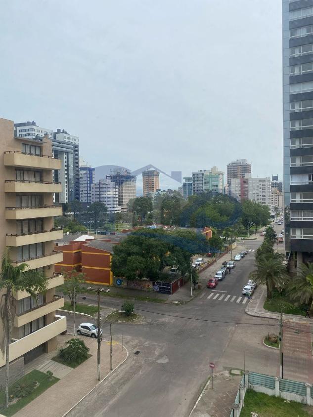 Apartamento à venda com 3 quartos, 95m² - Foto 1