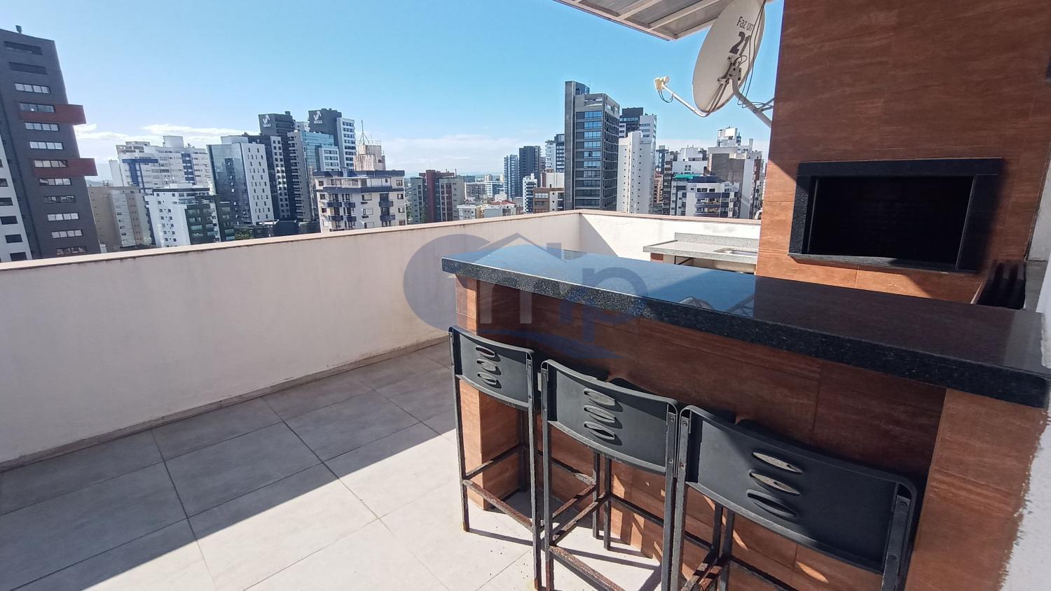 Apartamento à venda com 2 quartos, 130m² - Foto 2