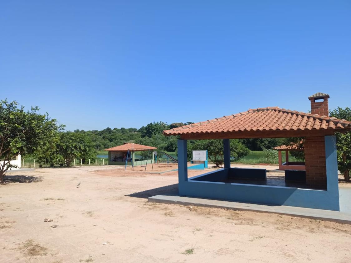 Chácara, 2 quartos, 502 m² - Foto 1