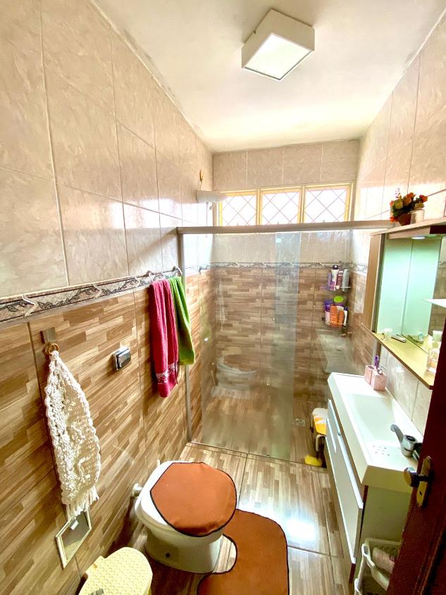Casa à venda com 4 quartos, 240m² - Foto 16