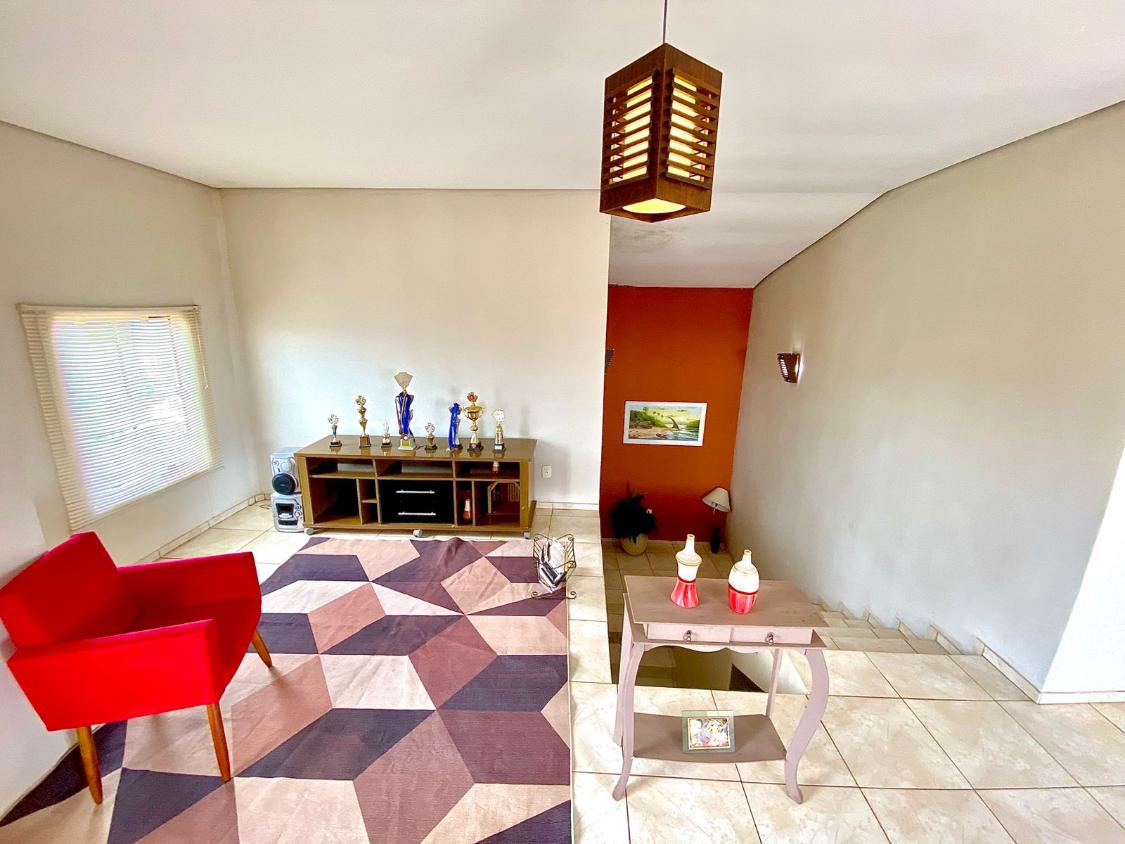 Casa à venda com 4 quartos, 240m² - Foto 17
