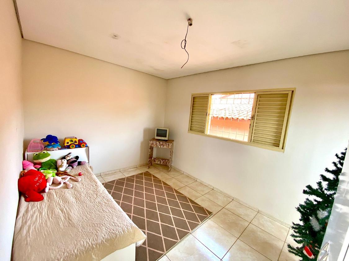 Casa à venda com 4 quartos, 240m² - Foto 18
