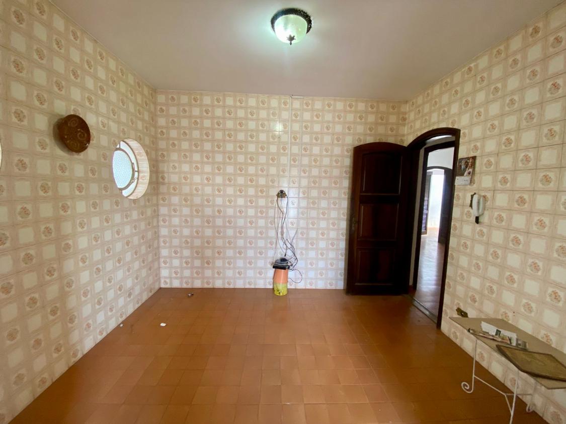 Casa à venda com 4 quartos, 277m² - Foto 8