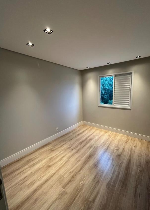 Apartamento à venda com 3 quartos - Foto 11