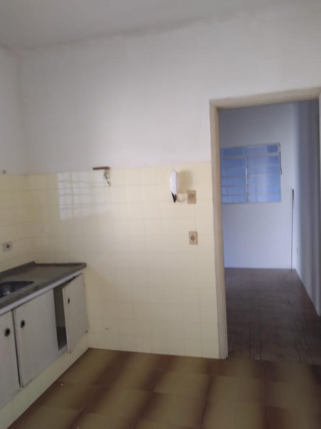Casa à venda com 3 quartos, 200m² - Foto 3