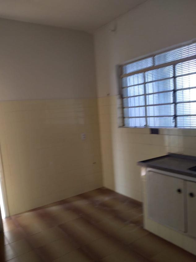 Casa à venda com 3 quartos, 200m² - Foto 13