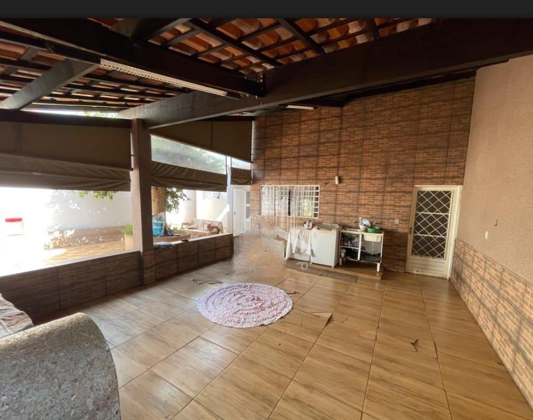 Casa à venda com 3 quartos, 158m² - Foto 11