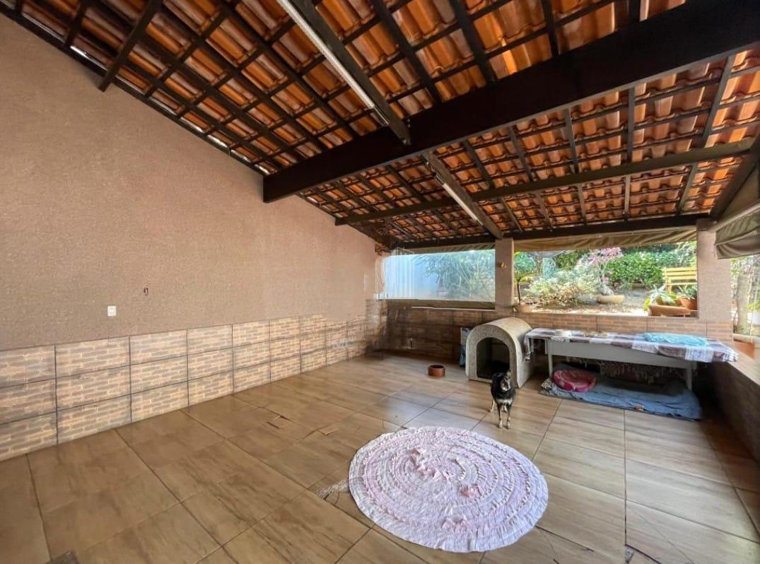 Casa à venda com 3 quartos, 158m² - Foto 13