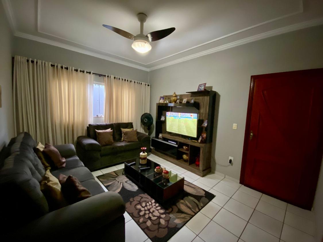 Casa à venda com 3 quartos, 158m² - Foto 3