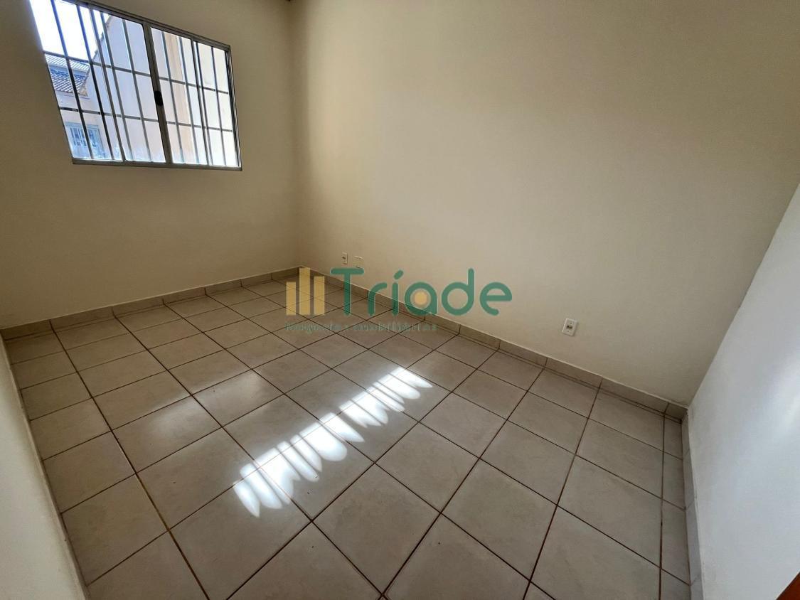 Casa para alugar com 2 quartos, 140m² - Foto 4