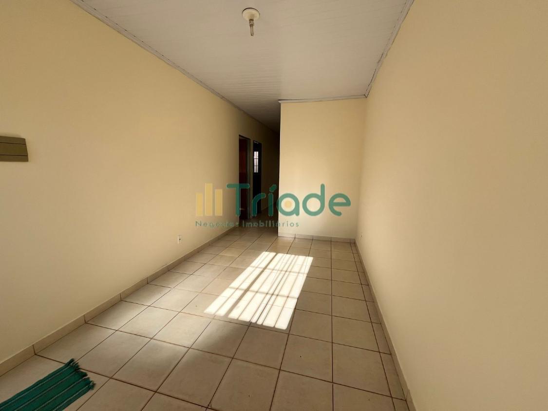 Casa para alugar com 2 quartos, 140m² - Foto 2