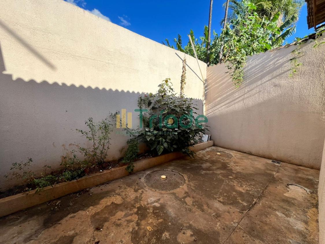 Casa para alugar com 2 quartos, 140m² - Foto 20
