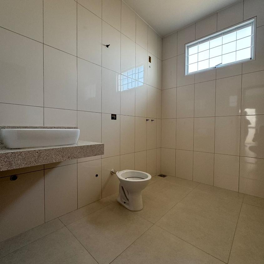 Casa à venda com 2 quartos, 80m² - Foto 4
