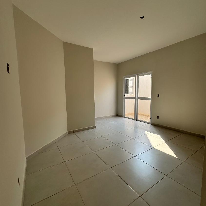 Casa à venda com 2 quartos, 80m² - Foto 9