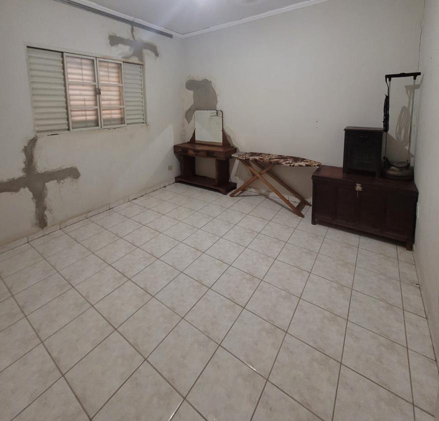 Casa à venda com 2 quartos, 124m² - Foto 2