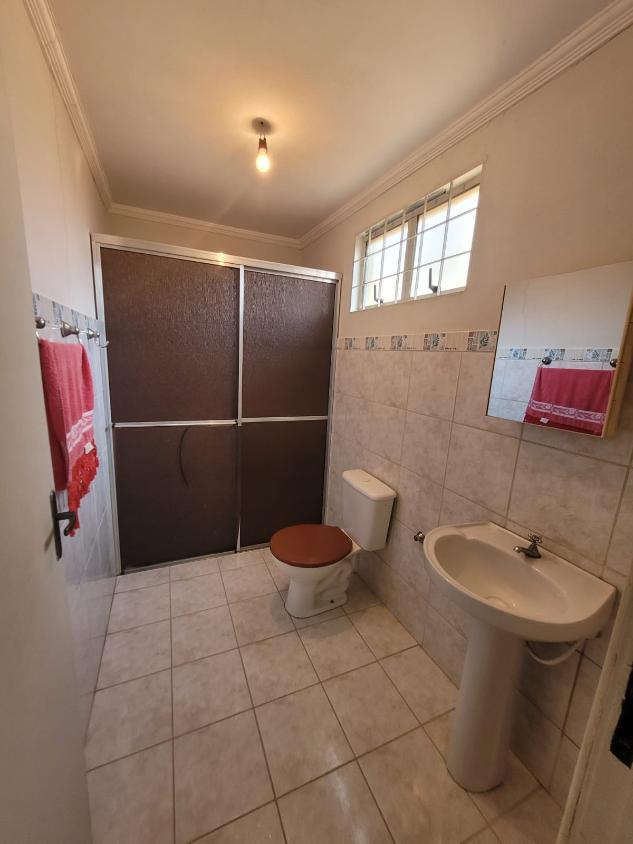 Casa à venda com 2 quartos, 124m² - Foto 9