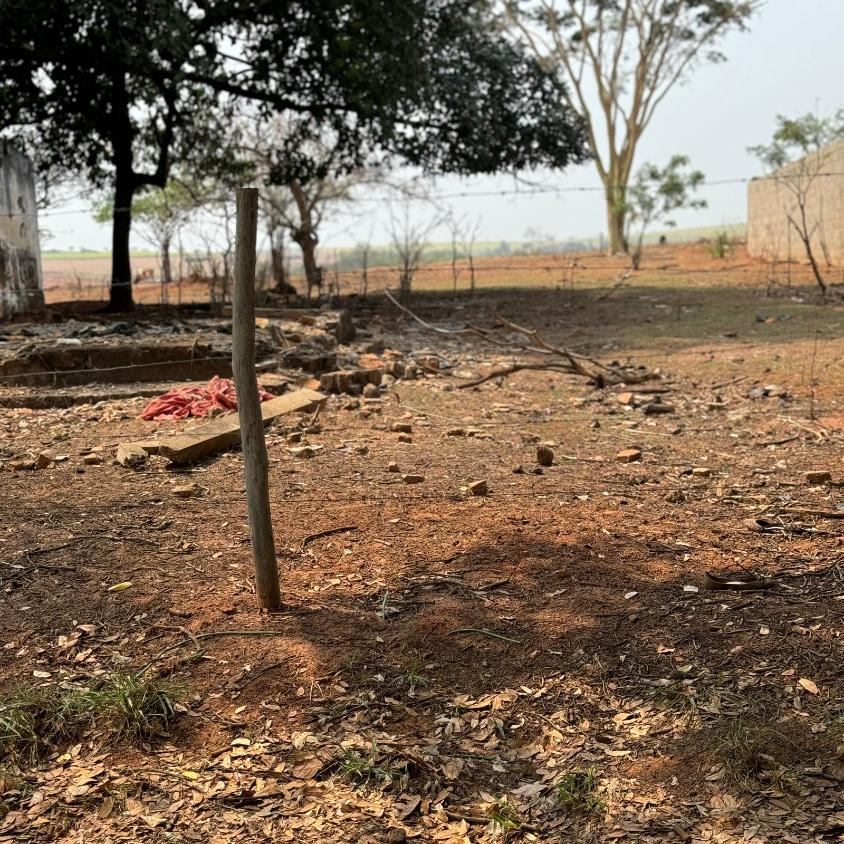 Terreno, 1900 m² - Foto 2