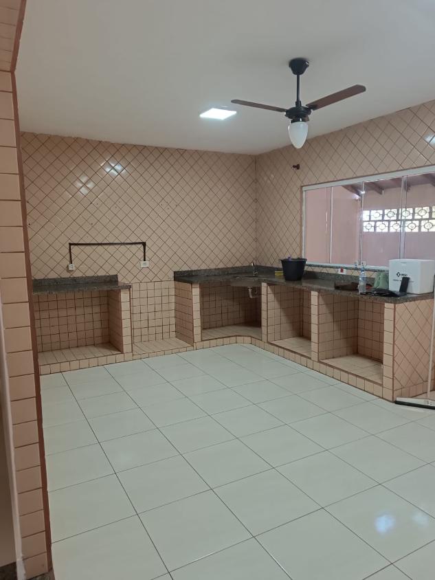 Casa à venda com 3 quartos, 225m² - Foto 11