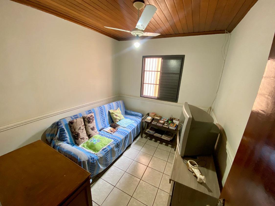 Casa à venda com 3 quartos, 213m² - Foto 7