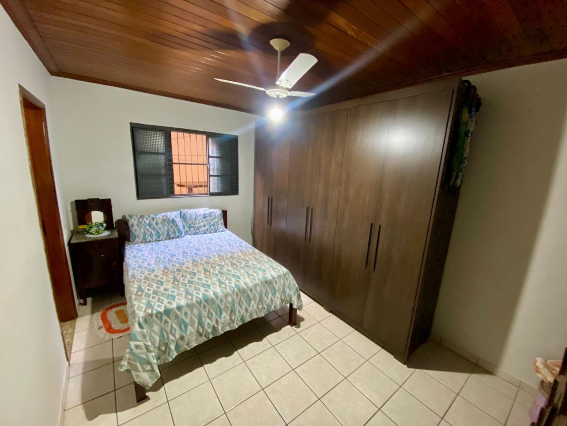 Casa à venda com 3 quartos, 213m² - Foto 10
