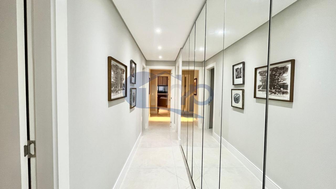 Apartamento, 4 quartos, 215 m² - Foto 35