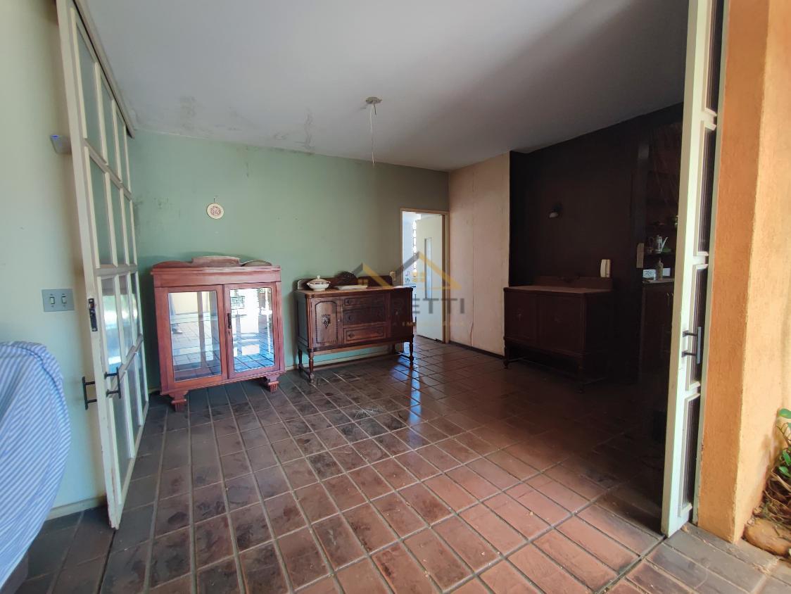 Casa à venda com 4 quartos, 400m² - Foto 3