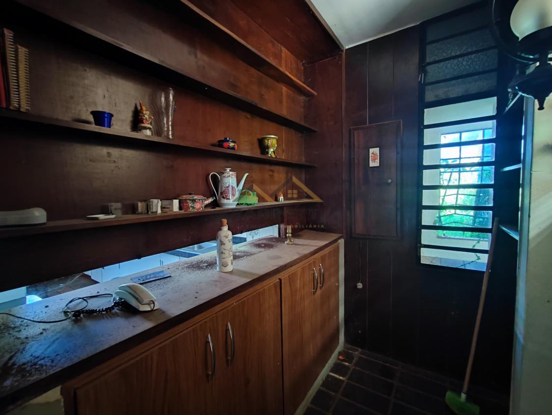 Casa à venda com 4 quartos, 400m² - Foto 7