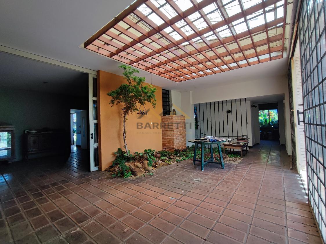 Casa à venda com 4 quartos, 400m² - Foto 2
