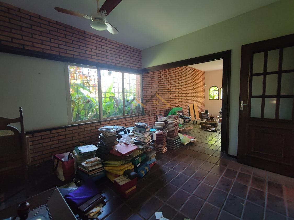 Casa à venda com 4 quartos, 400m² - Foto 11