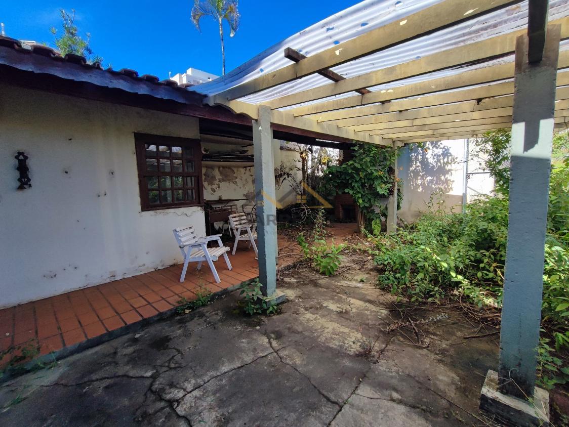 Casa à venda com 4 quartos, 400m² - Foto 41