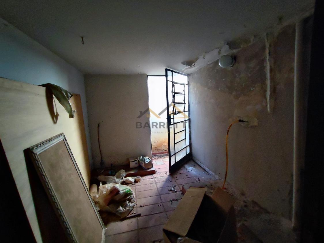Casa à venda com 4 quartos, 400m² - Foto 48