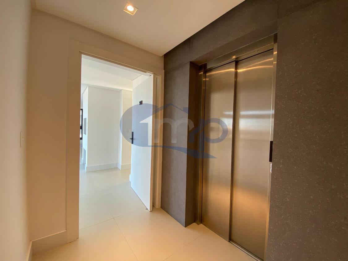 Apartamento à venda com 3 quartos, 142m² - Foto 16