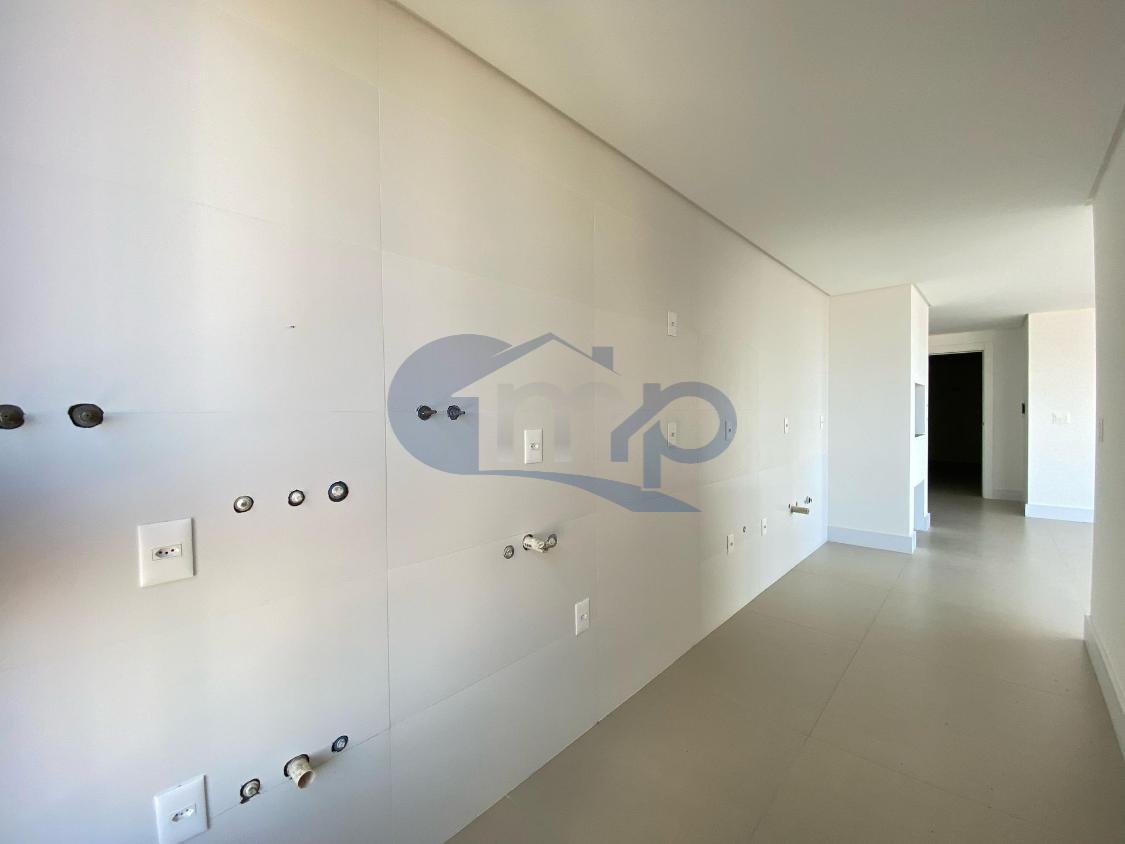 Apartamento à venda com 3 quartos, 142m² - Foto 34