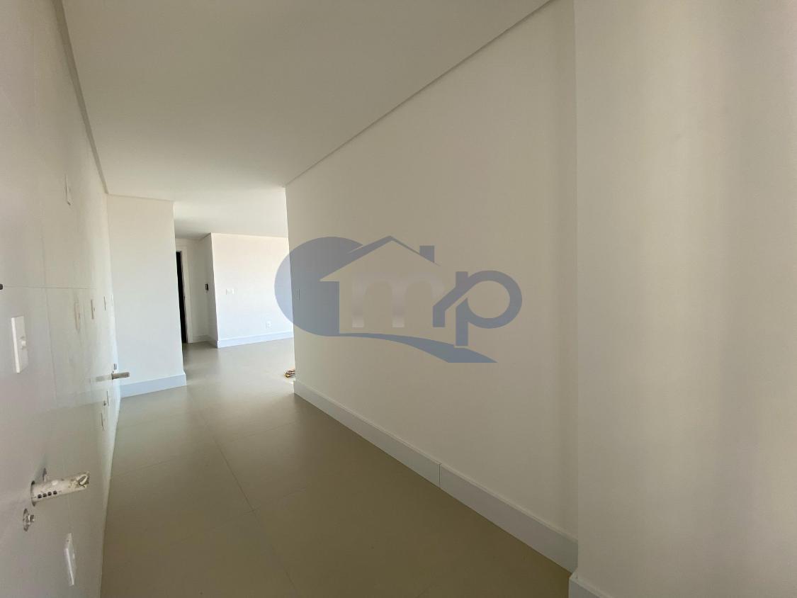 Apartamento à venda com 3 quartos, 142m² - Foto 33