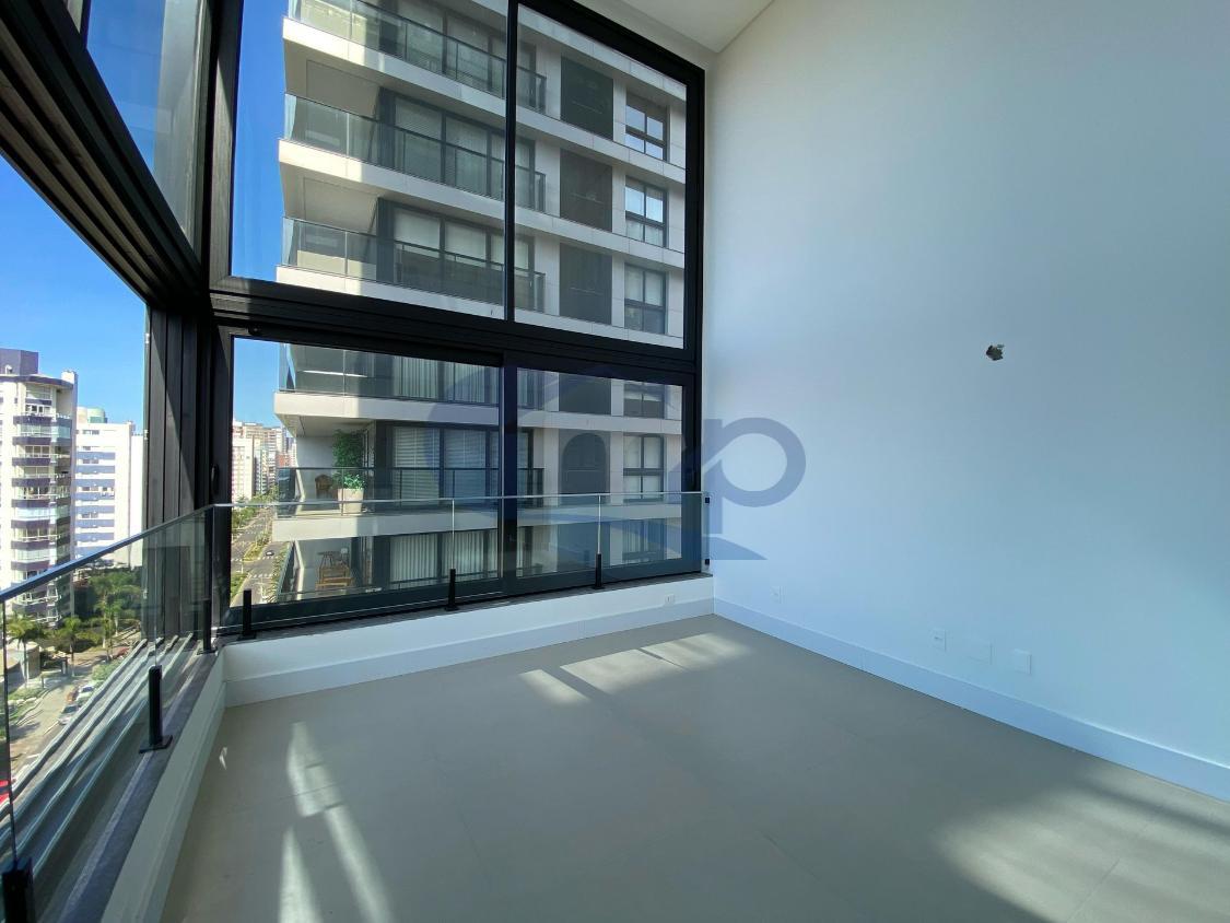 Apartamento à venda com 3 quartos, 142m² - Foto 30