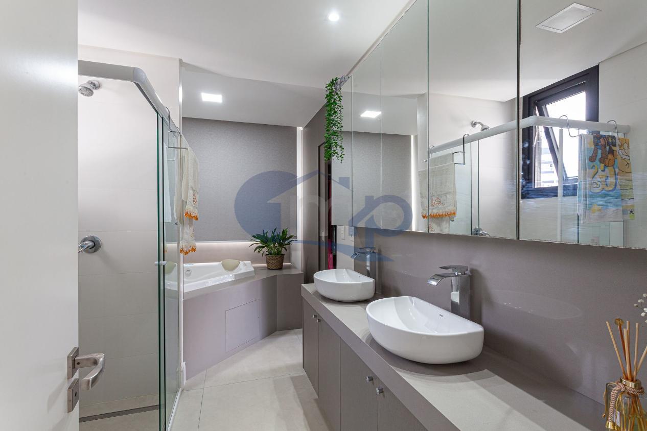 Apartamento à venda com 4 quartos, 220m² - Foto 13