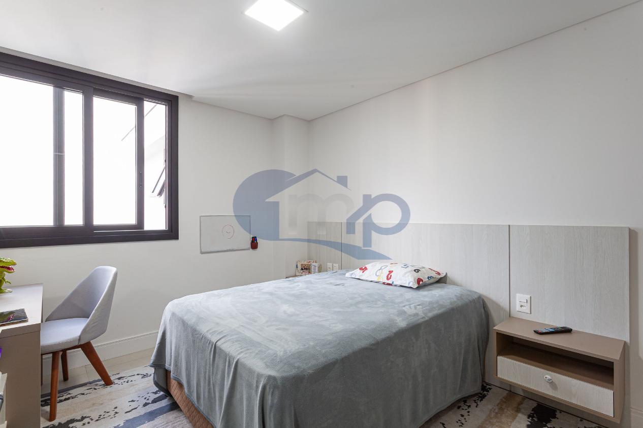 Apartamento à venda com 4 quartos, 220m² - Foto 17