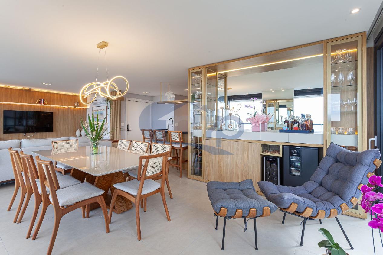 Apartamento à venda com 4 quartos, 220m² - Foto 23