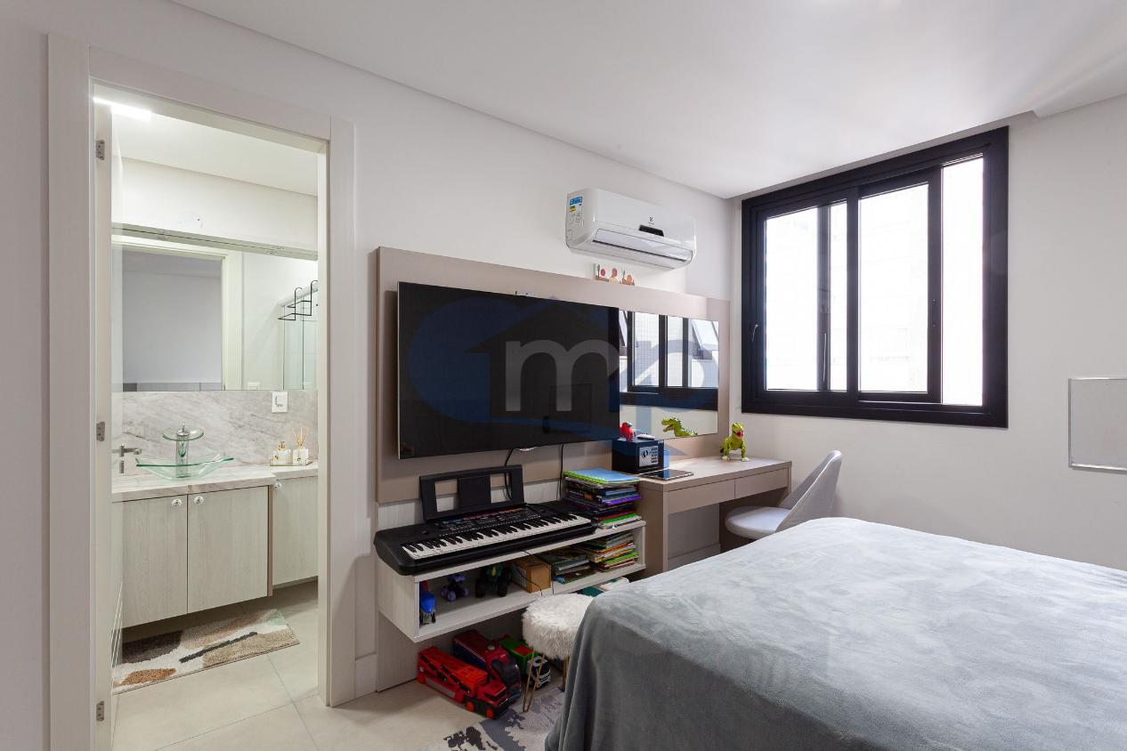 Apartamento à venda com 4 quartos, 220m² - Foto 16