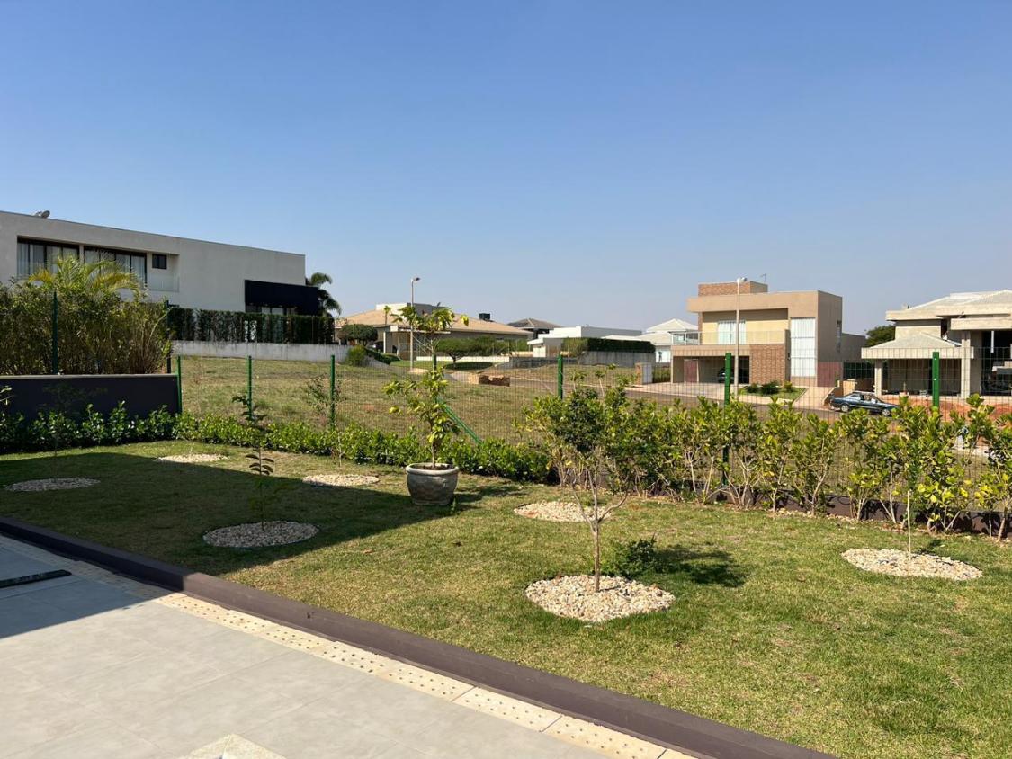 Casa à venda com 3 quartos, 376m² - Foto 18
