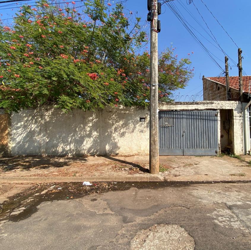 Casa à venda com 2 quartos, 60m² - Foto 1