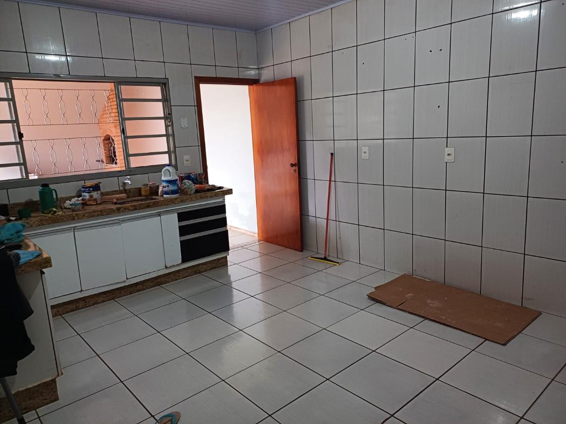 Casa à venda com 3 quartos, 170m² - Foto 8