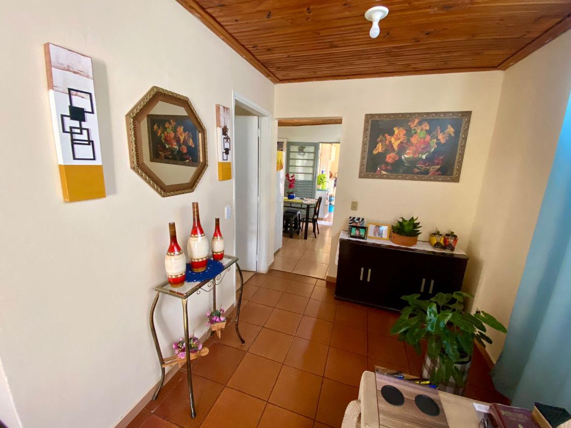 Casa à venda com 3 quartos, 176m² - Foto 3