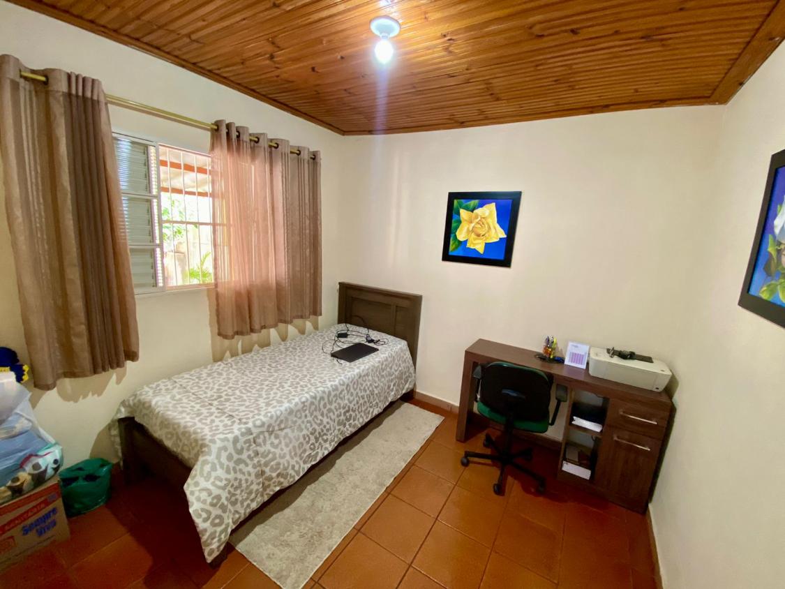 Casa à venda com 3 quartos, 176m² - Foto 4